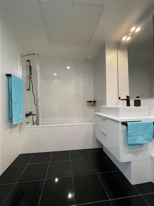Prado Plage David - Stade Velodrome - Parc Chanot - Luxury Apartment By The Sea Marselha Exterior foto